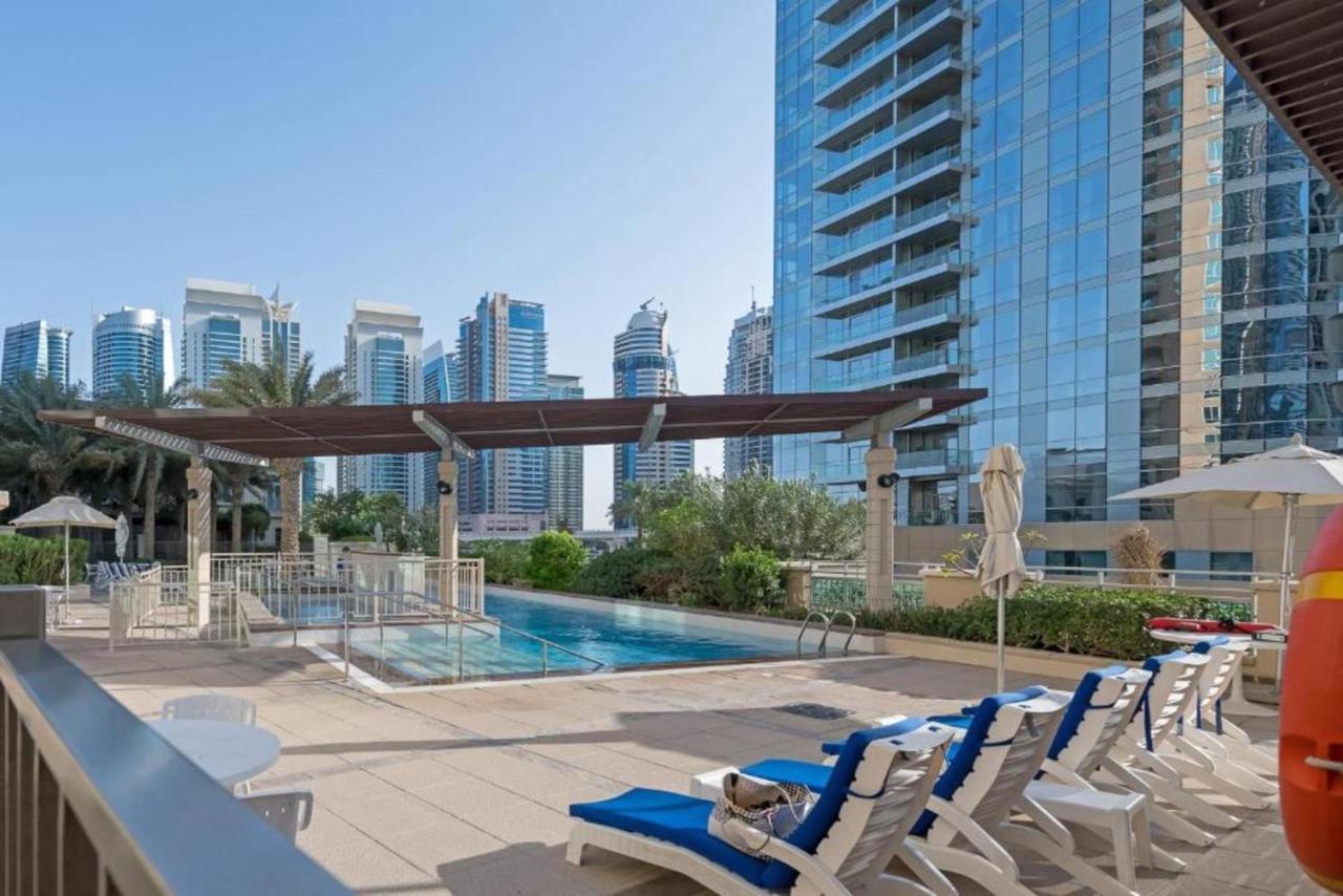 Maison Privee - Stunning Waterfront Apt With Marina View Nxt To Beach Dubai Dış mekan fotoğraf